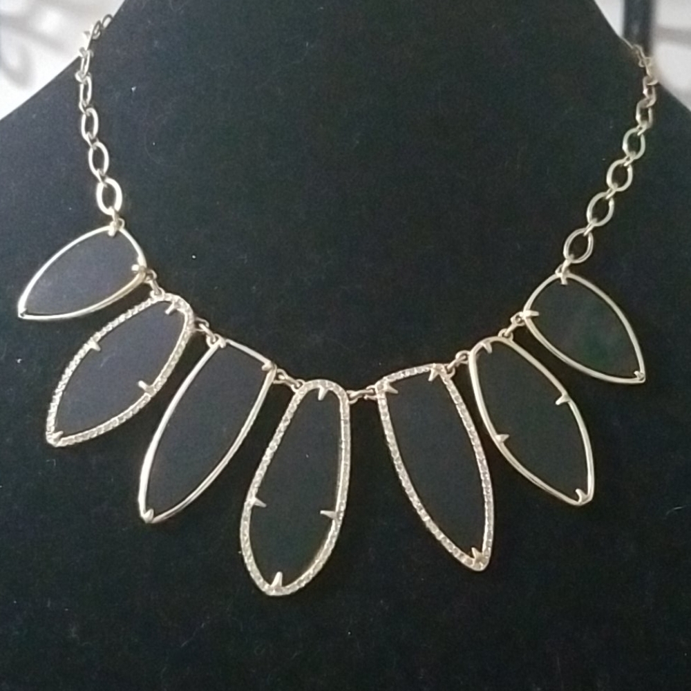Stella and dot necklace